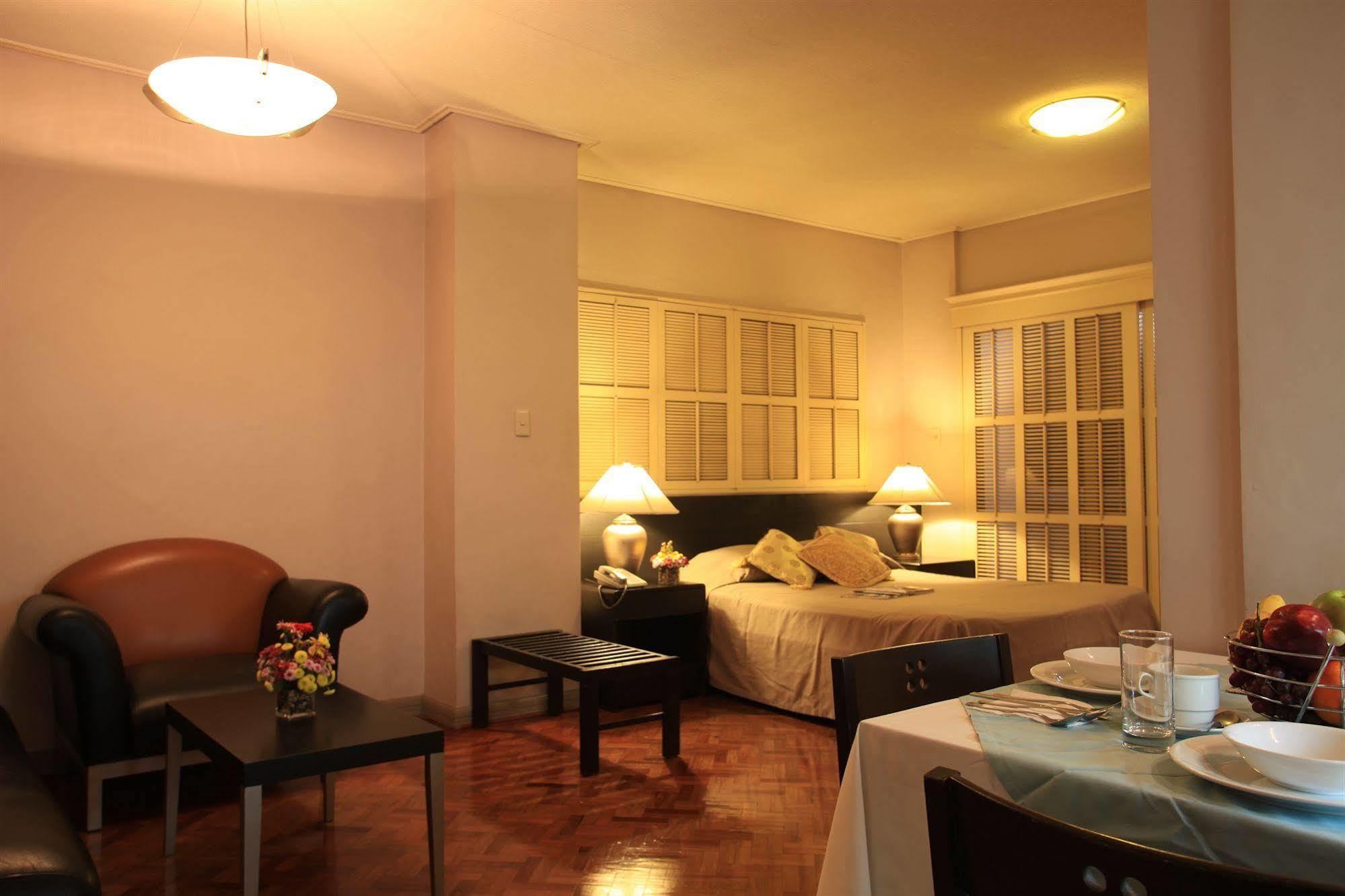 Mabini Mansion Hotel & Residential Suites Manille Extérieur photo